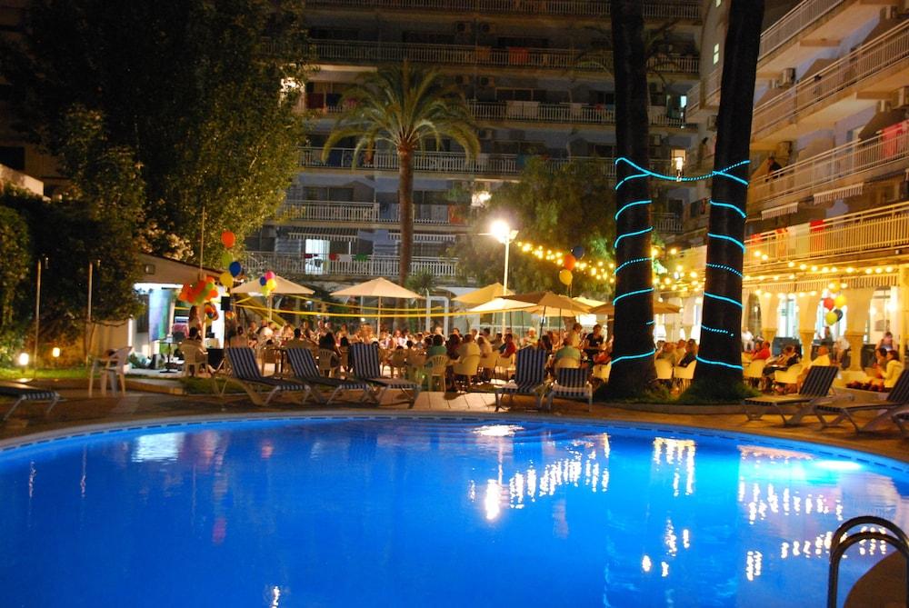 Hotel Apartamentos Solimar Calafell Exterior foto